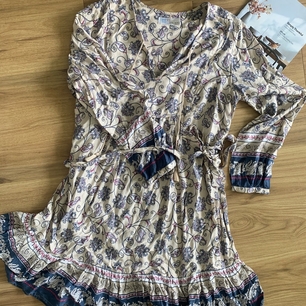 TIME and TRU Paisley Tie Dress